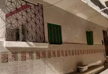 Building For sale - 3 rooms