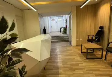 مكاتب للإيجار - 3 غرف - بالدور 6