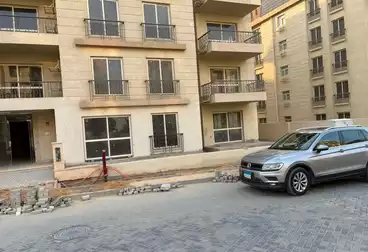 شقق للبيع - 3 غرف - بالدور 0