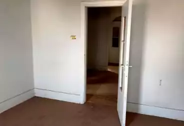 Apartments For sale - 4 rooms - floor 4