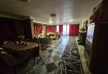 Furnished Apartment For sale - 5 rooms - floor 9