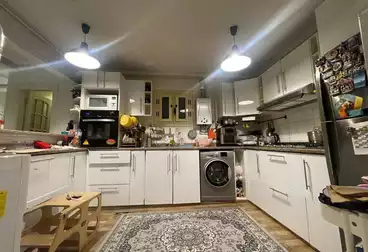 شقق للبيع - 3 غرف - بالدور 4