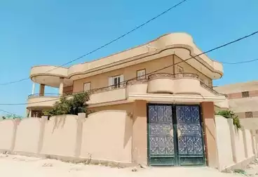Separate Villa For sale - 5 rooms