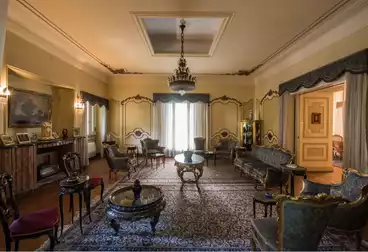 عقارات للبيع - 6 غرف