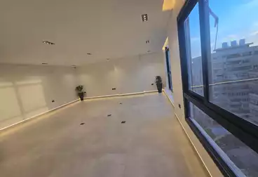 Administrative For rent - 3 rooms - floor 9