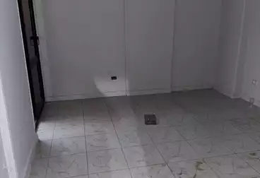 مقر إداري للإيجار - 3 غرف - بالدور 4