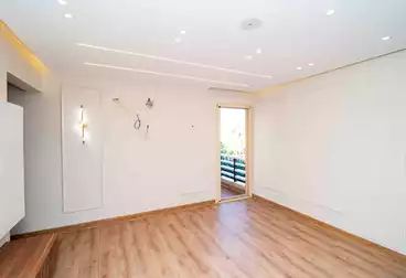 Apartments For sale - 2 rooms - floor 1