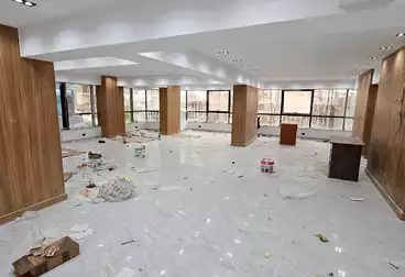 Administrative For rent - 15 rooms - floor 4