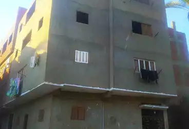 Building For sale - 3 rooms