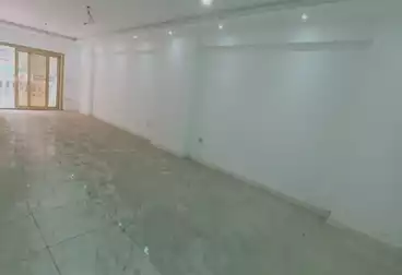 Apartments For sale - 3 rooms - floor 1