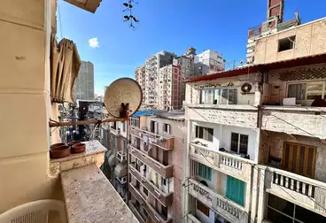 Apartments For sale - 3 rooms - floor 2