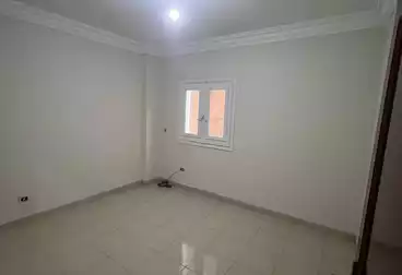 Apartments For sale - 3 rooms - floor 1