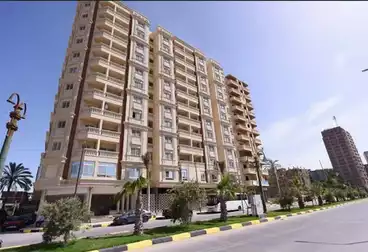 Apartments For sale - 3 rooms - floor 2