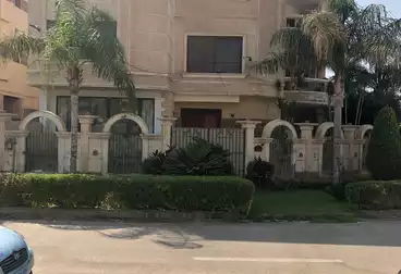 Properties For sale - 10 rooms