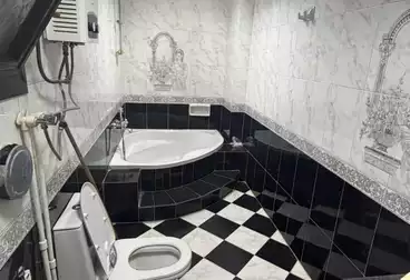 عقارات للبيع - 3 غرف - بالدور 4