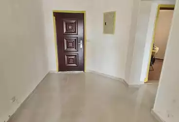 شقق للبيع - 3 غرف - بالدور 2