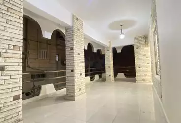 Apartments For sale - 4 rooms - floor 1
