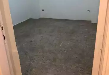 Apartments For sale - 2 rooms - floor 4