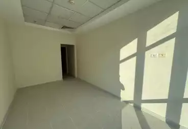 طبي للإيجار - 3 غرف - بالدور 1