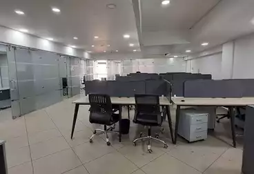 إداري للإيجار - 6 غرف - بالدور 6