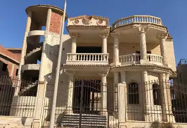 Villas For sale - 5 rooms