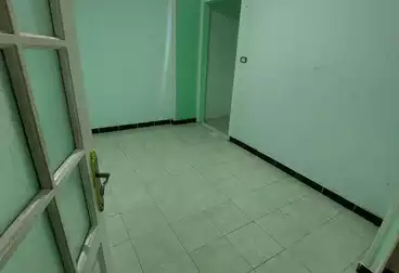 شقق للإيجار - 3 غرف - بالدور 4