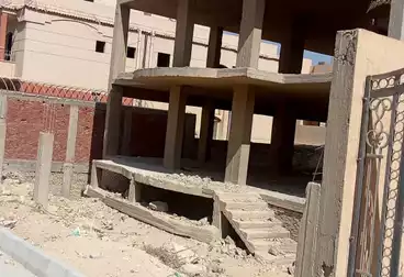 Apartments For sale - 4 rooms - floor 1