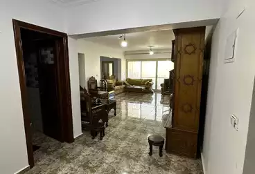 Apartments For sale - 3 rooms - floor 1