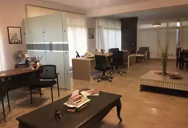 شقق للإيجار - 5 غرف - بالدور 1