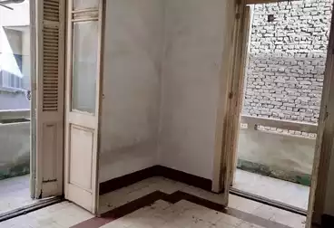 Apartments For sale - 4 rooms - floor 1