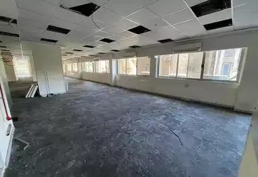 إداري للإيجار - 4 غرف - بالدور 12