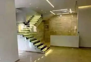 دوبلكس للبيع - 5 غرف - بالدور 0