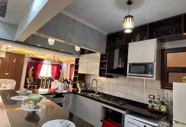 شقق للبيع - 3 غرف - بالدور 1