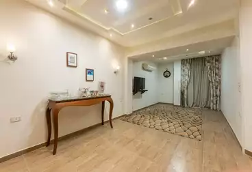 شقق للبيع - 3 غرف - بالدور 1