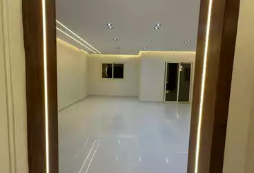 Apartments For sale - 3 rooms - floor 2