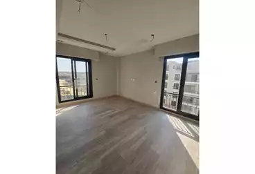 شقق للإيجار - 3 غرف - بالدور 4