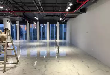 مكاتب للإيجار - 1 غرف - بالدور 4