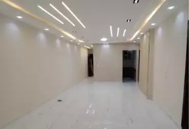 شقق للبيع - 3 غرف - بالدور 4