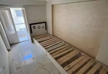 Apartments For sale - 4 rooms - floor 5