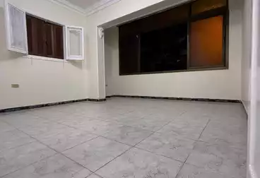 شقق للبيع - 3 غرف - بالدور 1