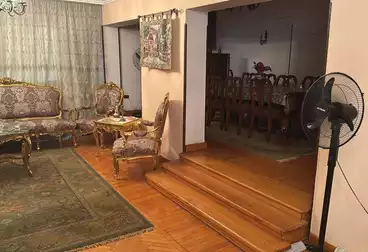 عقارات للبيع - 3 غرف - بالدور 3