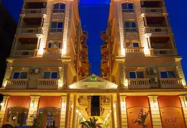 عقارات للبيع - 96 غرف