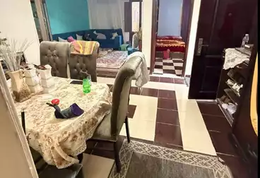 Apartments For sale - 2 rooms - floor 8