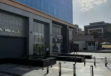 محلات للإيجار - بالدور 1