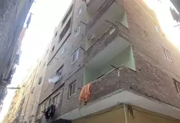 Building For sale - 3 rooms