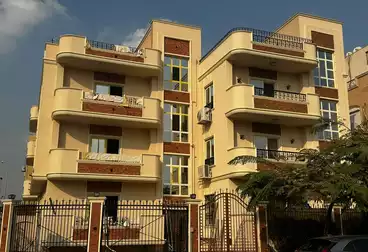 Apartments For sale - 3 rooms - floor 1