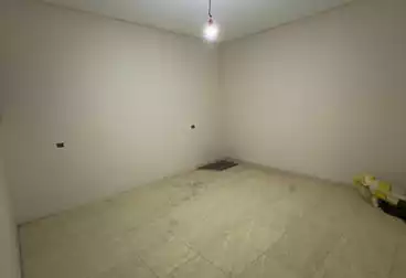 شقق للبيع - 3 غرف - بالدور 1