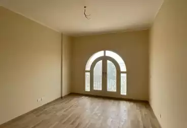 Apartments For sale - 3 rooms - floor 4