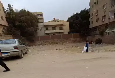 أرض تجارية للبيع