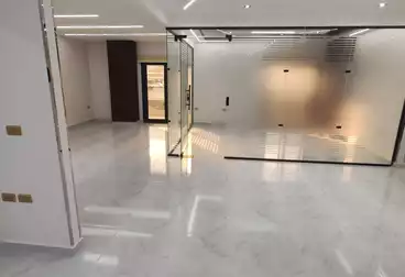 إداري للإيجار - 5 غرف - بالدور 7